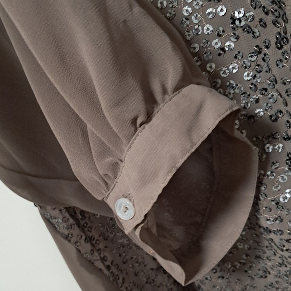 Semi-sheer sequined top - Picture 4 of 14